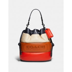 Coach FIELD BUCKET BAG WITH COLORBLOCK QUILTING AND COACH BADGE C6843 V5L38