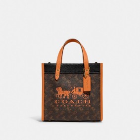 Coach FIELD TOTE 22 WITH HORSE AND CARRIAGE PRINT AND CARRIAGE BADGE C8456 B4TXF